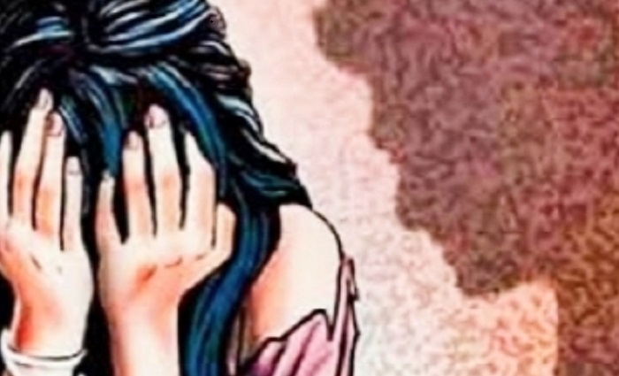लड़की का यौन उत्पीड़न करने के आरोप में फोटोग्राफर पर मामला दर्ज