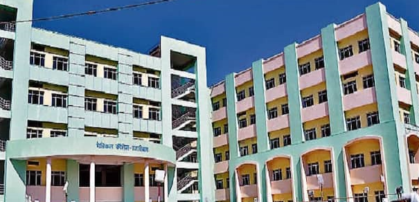झारखंड: तीन मेडिकल कॉलेजों में MBBS में नये एडमिशन की नहीं मिली इजाजत, घट जायेंगी राज्य में 300 सीटें