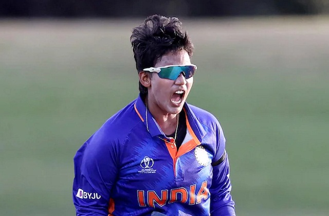 पाकिस्तान के पू्र्व गेंदबाज और मैच फिक्सर मोहम्मद आसिफ ने दीप्ती शर्मा को कहा चीटर, भारतीय फैंस ने दिया करारा जवाब