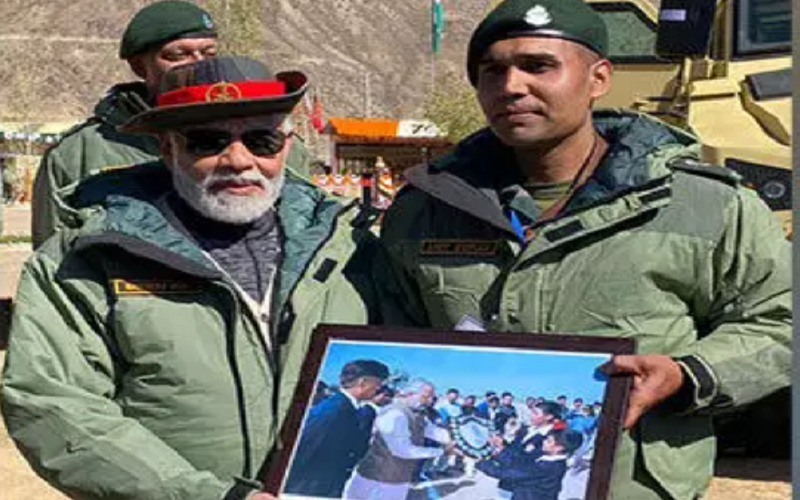 21 साल बाद PM मोदी से कारगिल में मुलाकात, पहले थे स्टूडेंट, अब हैं सेना में मेजर