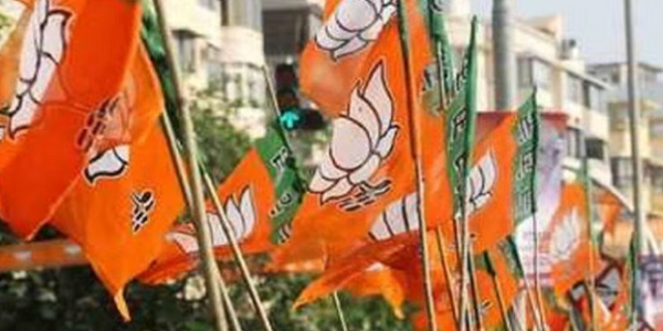 गुजरात चुनाव में हल्ला बोलेंगे यूपी के ये सूरमा, कांग्रेस के किलों पर BJP का झंडा फहराने की मिली जिम्मेदारी