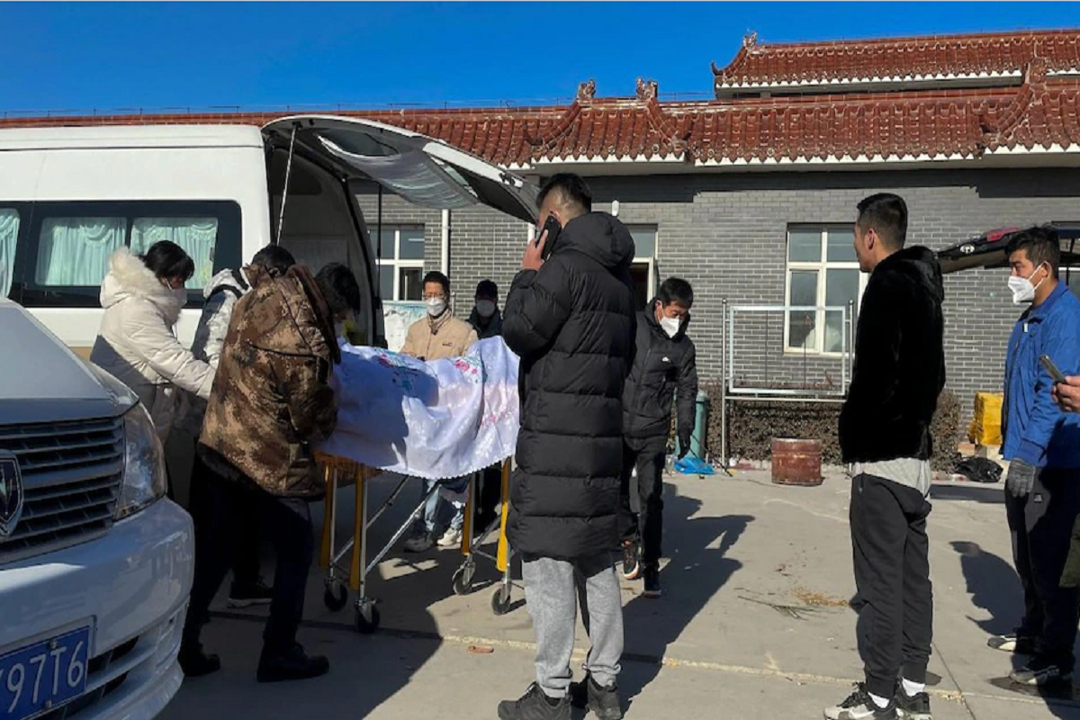 covid cases in china: चीन में कोरोना का कहर जारी, अगले 3 महीने में कोविड की चपेट में होगी 60 प्रतिशत आबादी