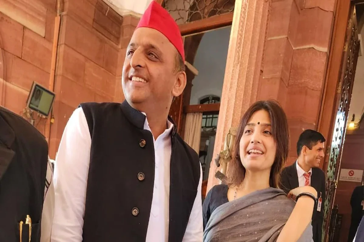 Dimple Yadav: मैनपुरी में जीत के बाद डिंपल यादव ने ली शपथ, अखिलेश यादव भी संसद में रहे मौजूद