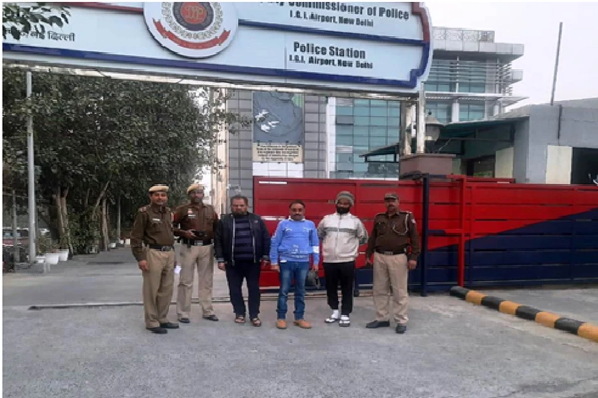 Delhi: पुलिस ने इंटरनेशनल इमीग्रेशन रैकैट के तीन एजेंट्स को दबोचा, विदेश भेजने के नाम पर लोगों को लगाते थे चूना