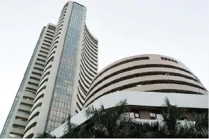 Stock Market: शेयर बाजार हरे निशान के साथ खुला, 600 अंक उछला Sensex