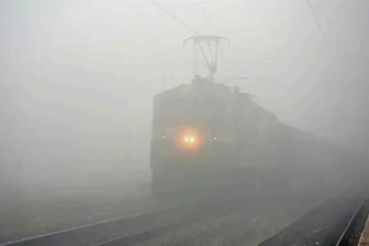 Train Cancelled: कोहरा का कहर जारी, 200 से ज्यादा ट्रेनें हुई रद्द, कई चल रहीं लेट