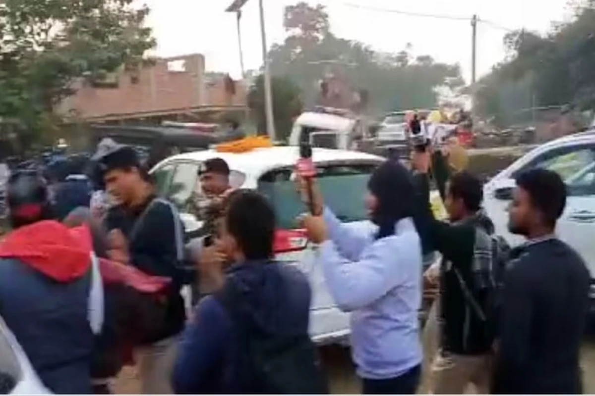 Buxar Protest: बिहार के बक्सर में अश्विनी चौबे के काफिले पर हुआ हमला, बाल-बाल बचे केंद्रीय मंत्री