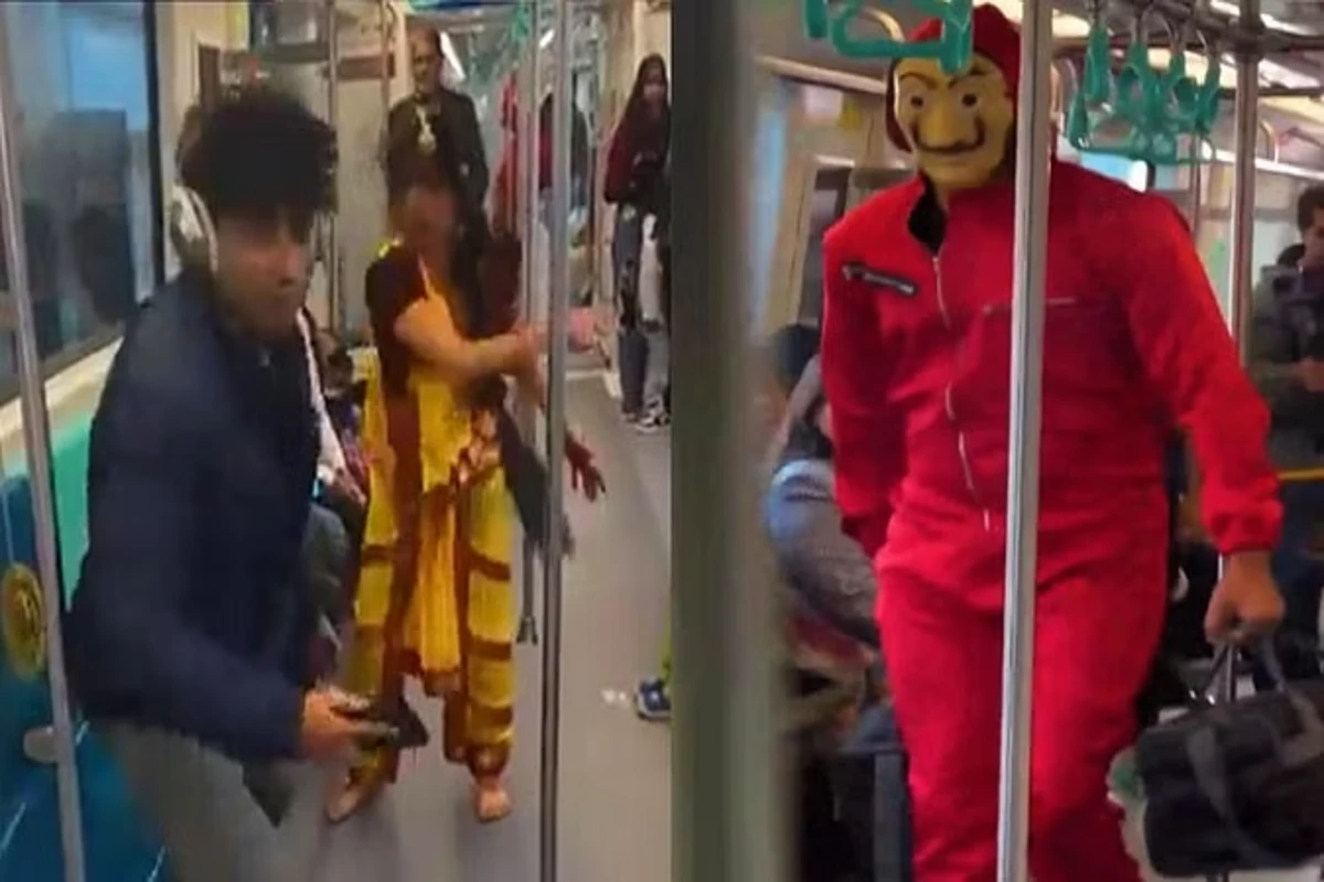 Video: जब मेट्रो में अचानक घुसी भूलभुलैया वाली ‘मंजुलिका’, यात्रियों को डराया