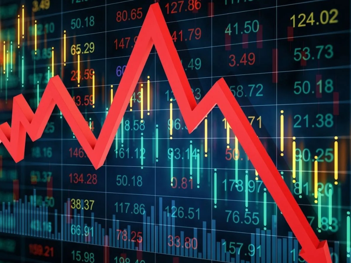 Stock Market Highlights: कमजोर ग्लोबल संकेतों के बीच बाजार गिरावट के साथ बंद, सेंसेक्स 632 अंक गिरा