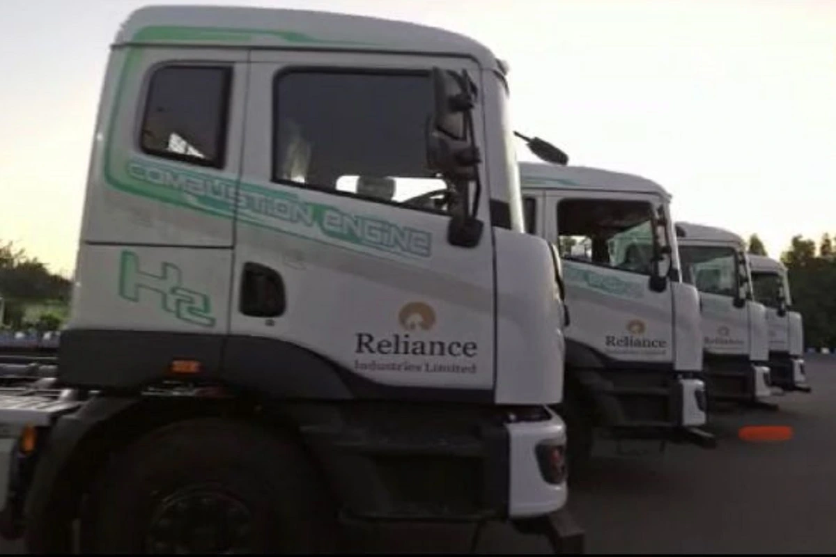 Reliance Truck