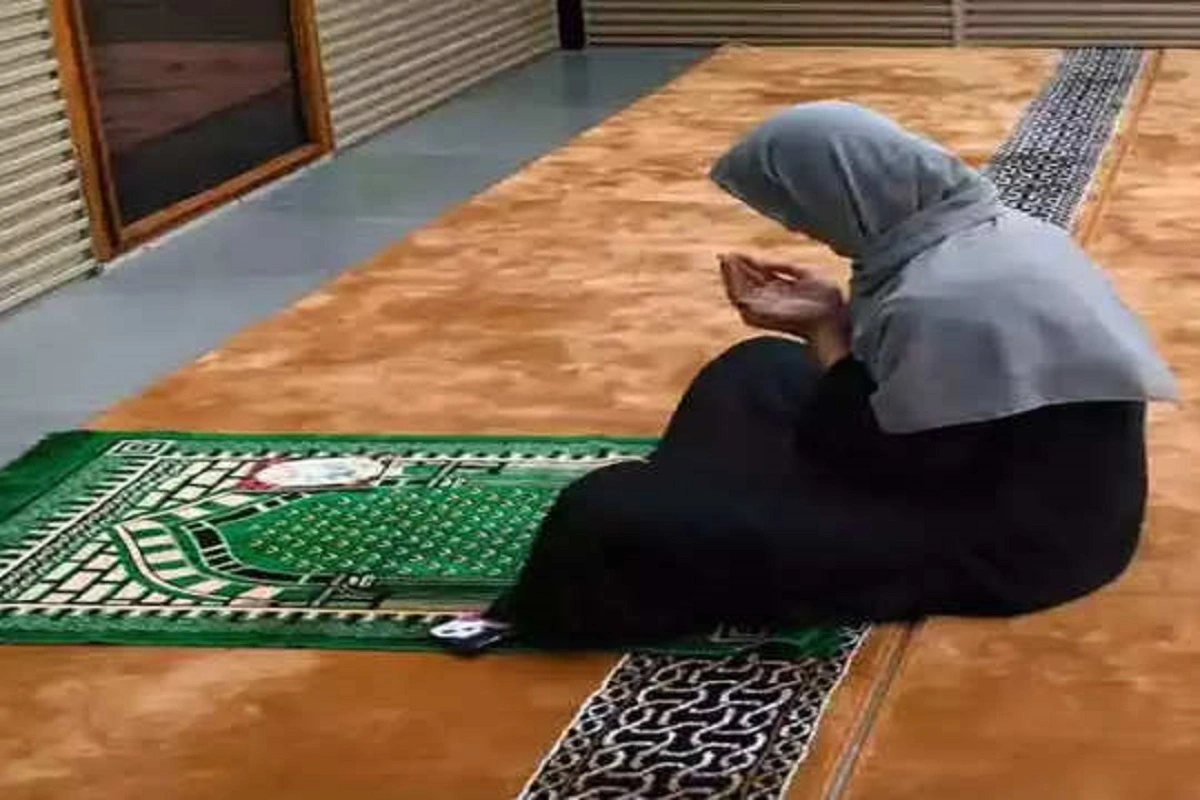 महिलाओं को मस्जिद में आकर नमाज पढ़ने की इजाजत, सुप्रीम कोर्ट में बोला मुस्लिम पर्सनल लॉ बोर्ड