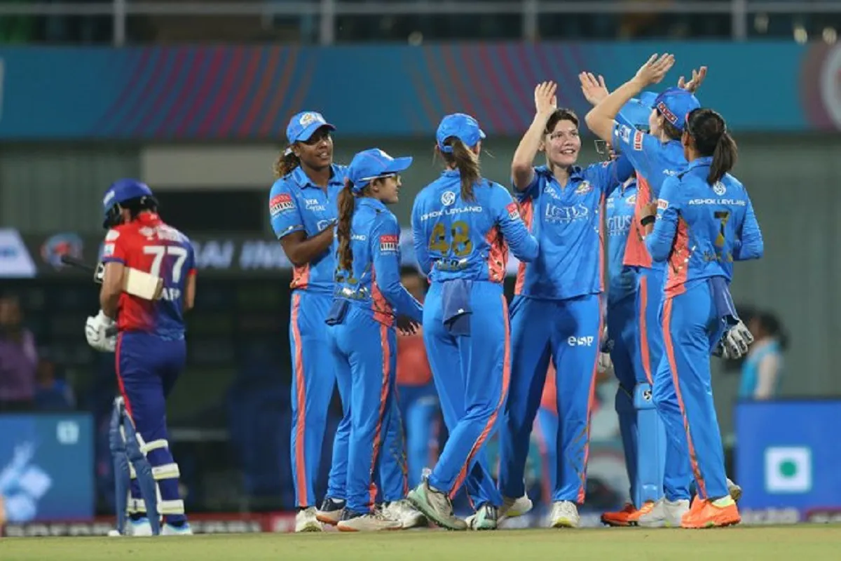 WPL 2023: मुंबई इंडियंस की लगातार तीसरी जीत, दिल्ली कैपिटल्स को 8 विकेट से धोया
