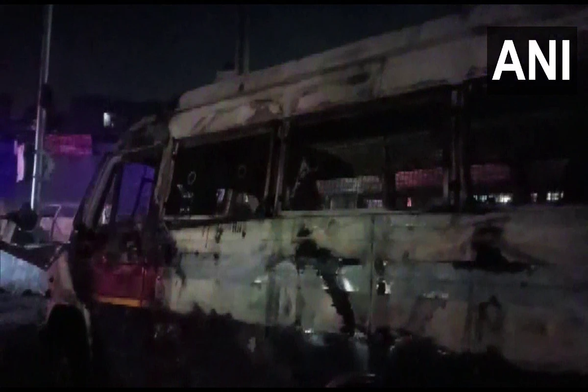 Maharashtra Clashes: महाराष्ट्र के छत्रपति संभाजीनगर में दो गुटों में मारपीट, पथराव के बाद पुलिस वाहनों में लगायी आग