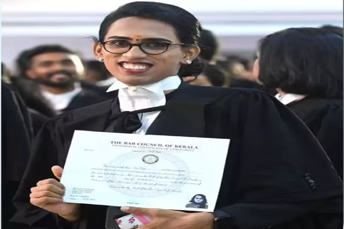 पद्मा लक्ष्मी बनीं केरल की पहली ट्रांसजेंडर वकील, जानिए लोग किस तरह दे रहे प्रतिक्रिया