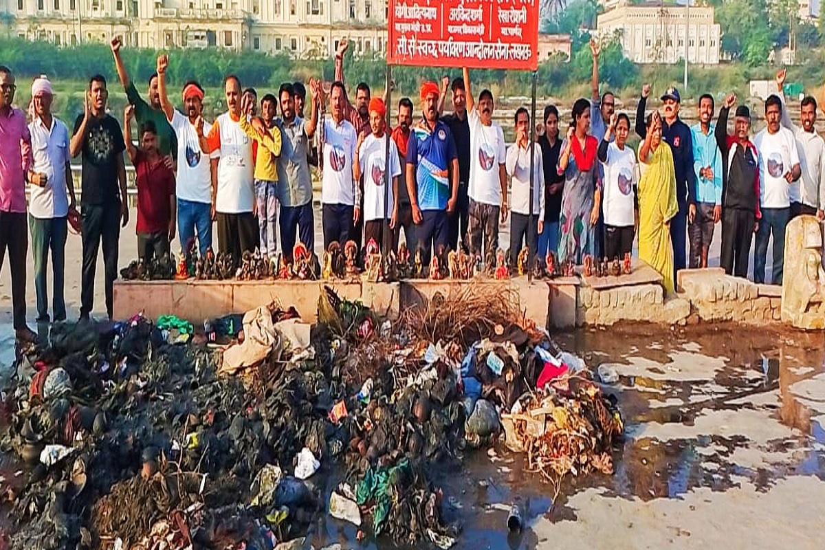 Lucknow की जनता ने मिलकर गोमती नदी से निकाला 7 कुंतल कचरा, सीएम योगी से की ये अपील