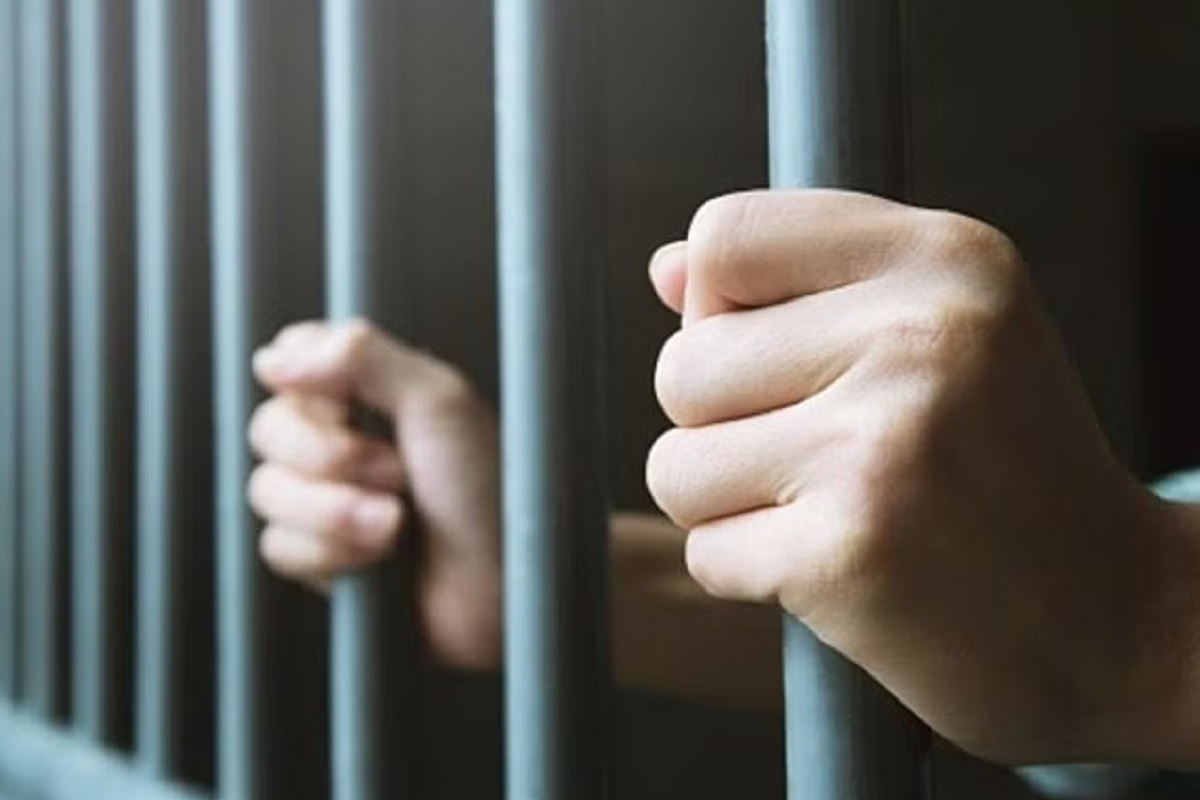 UP Board Result-2023: जेल में बंद अपहरण-हत्या के आरोपियों ने पास की हाईस्कूल-इंटर की परीक्षा, महिला बंदी ने भी पाई सफलता