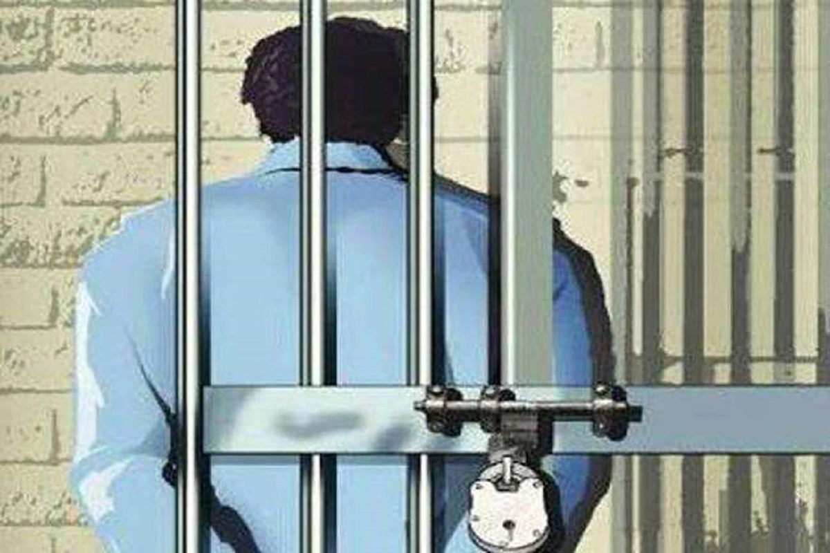UP News: यूपी की जेलों में बंद कुख्यात अपराधियों पर अब हाईटेक नजर, पांच जेलों को आर्टिफिशियल इंटीलिजेंस से जोड़ा गया