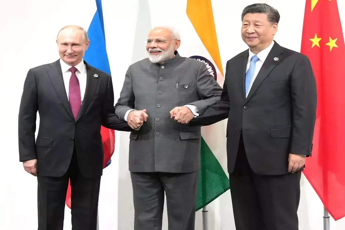 SCO: चीन के समर्थन में आया रूस, भारत में ही उससे जुड़े वैश्विक संगठनों पर लगाने लगा ड्रैगन को घेरने का आरोप