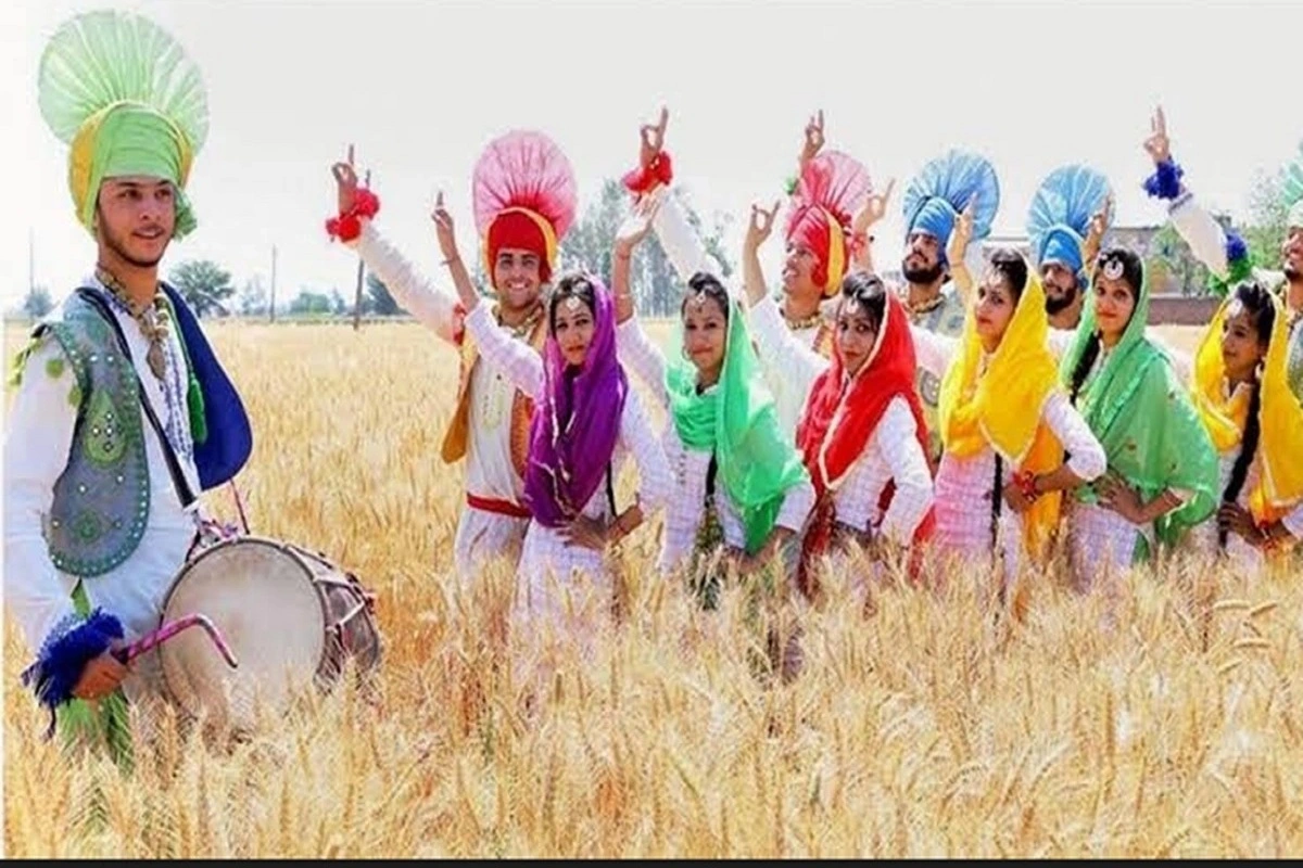 Baisakhi 2023: अप्रैल में इस दिन है वैसाखी, जानें इस दिन का खास महत्व और मनाने का तरीका