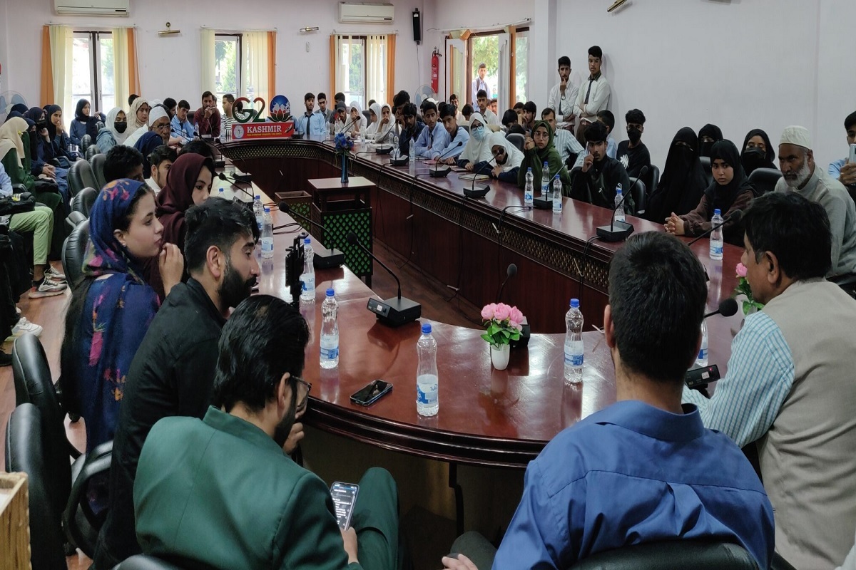 VPJ ने मानसबल में वाई-20 युवा सम्मेलन का किया आयोजन, जी-20 सदस्यों की मदद से जम्मू-कश्मीर के युवाओं के लिए वैश्विक मंच स्थापित करने का लिया संकल्प