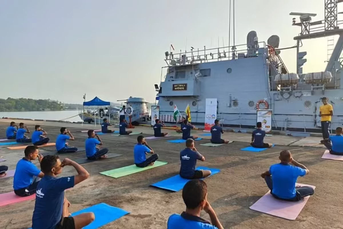 भारतीय नौसेना के जहाज ‘बत्ती मालव’ ने श्रीलंका के त्रिंकोमाली बंदरगाह का किया दौरा