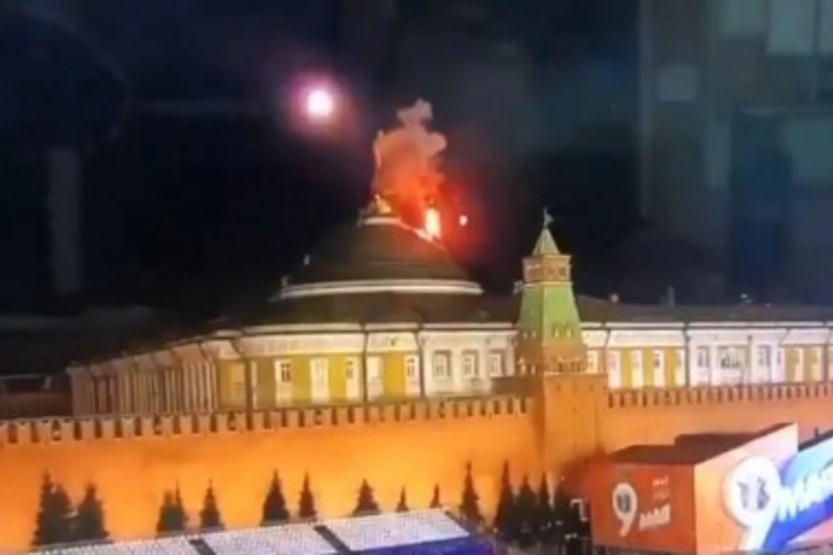 रूस के राष्ट्रपति भवन पर ड्रोन अटैक, जेलेंस्की ने पुतिन पर हमले के आरोपों से किया इनकार