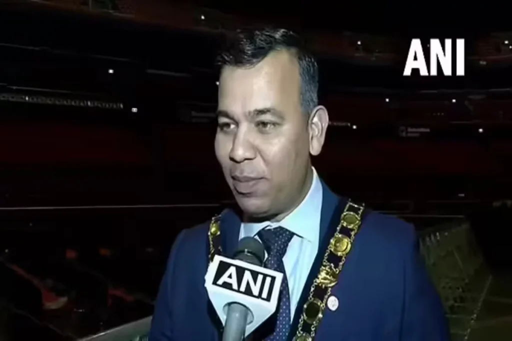 Lord Mayor Sameer Pandey
