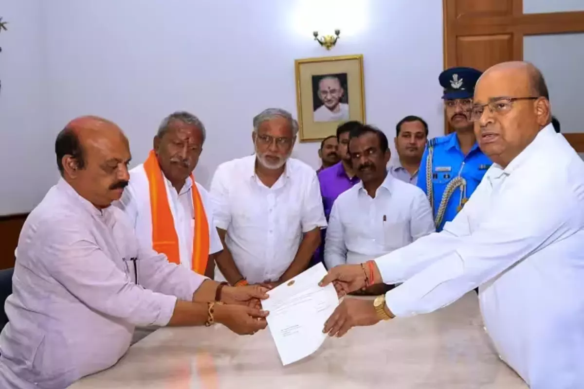 Karnataka Election: कर्नाटक चुनाव में हार के बाद बसवराज बोम्मई ने दिया इस्तीफा, राज्यपाल गहलोत ने किया मंजूर
