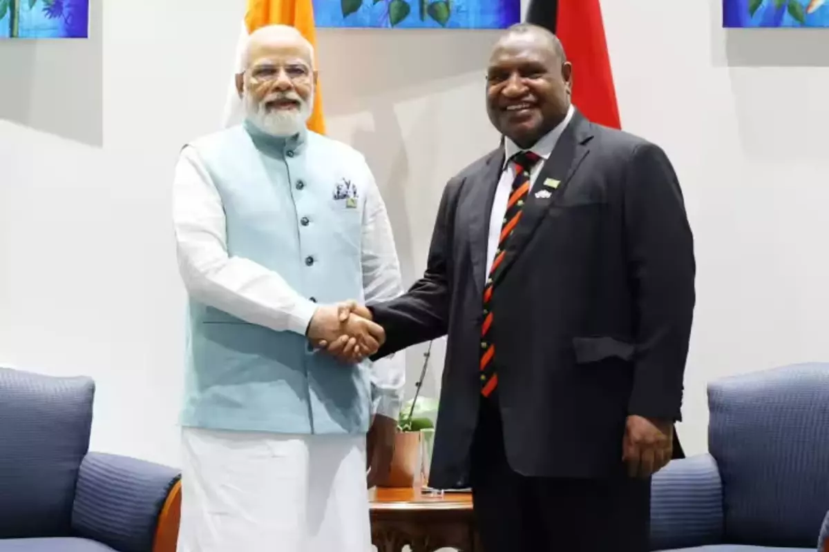 PM Modi Papua New Guinea Visit: पीएम मोदी का पापुआ न्यू गिनी में आज दूसरा दिन, भारतीय समुदाय के लोगों से की मुलाकात, FIPIC बैठक में चीन पर कसेंगे नकेल