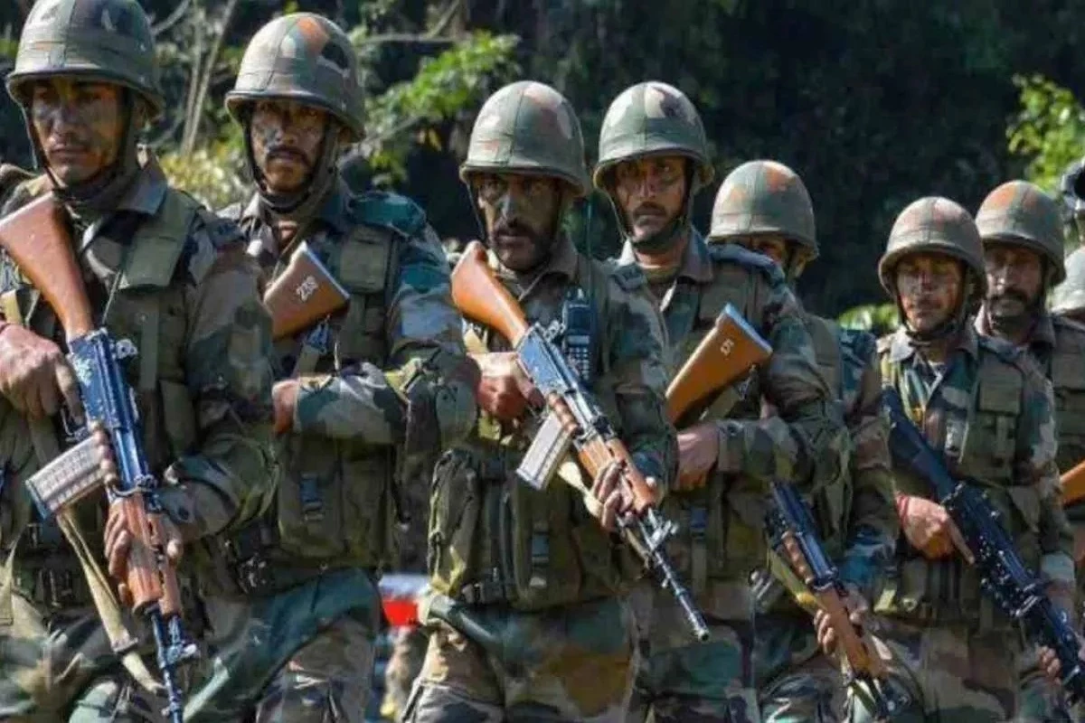 Jammu and Kashmir: सेना के साथ पुलिस को संयुक्त अभियान में बड़ी कामयाबी, अंतरराज्यीय आतंकी मॉड्यूल का किया भंडाफोड़