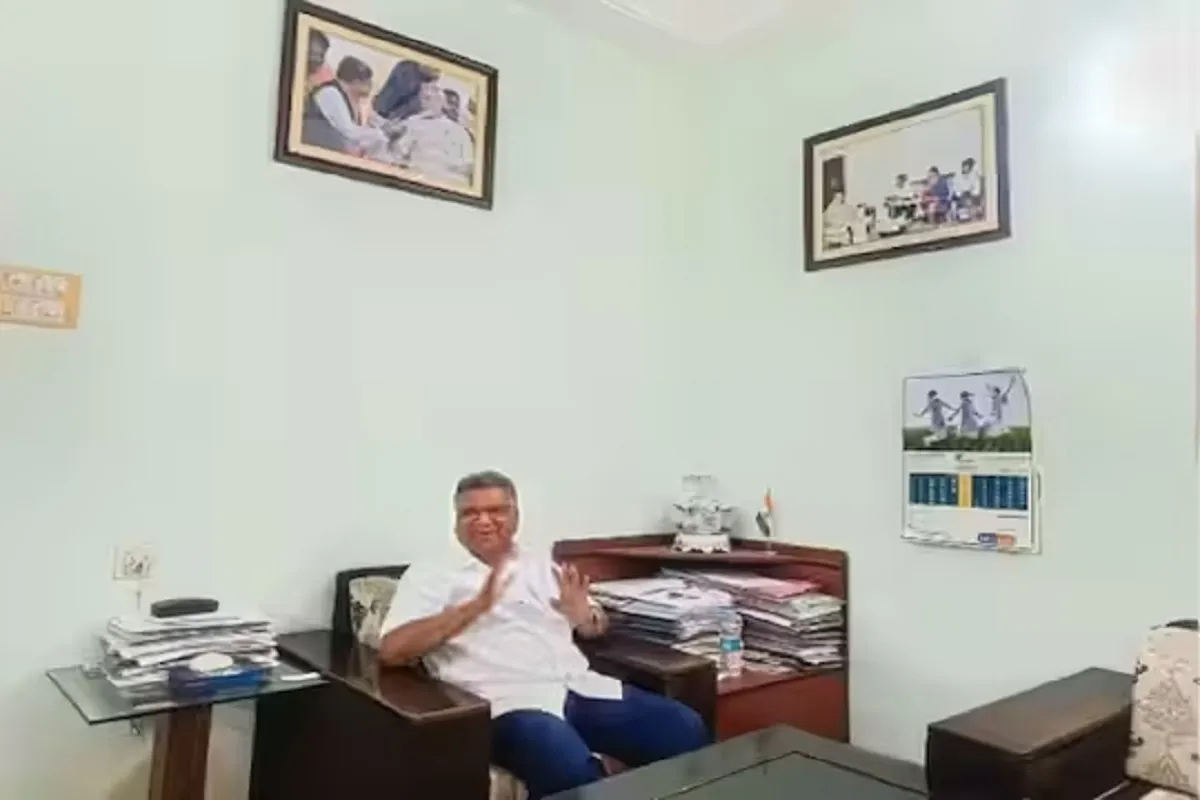 Karnataka Elections: भाजपा छोड़ चुके हैं जगदीश शेट्टार, लेकिन दफ्तर में अब भी लगी हैं पीएम मोदी और अमित शाह की तस्वीरें, जानिए पूर्व सीएम ने क्या कहा