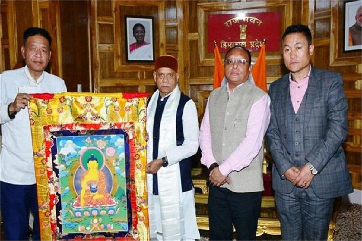 निर्वासित तिब्बती सरकार के अध्यक्ष ने राज्यपाल शिव प्रताप शुक्ल से मुलाकात की