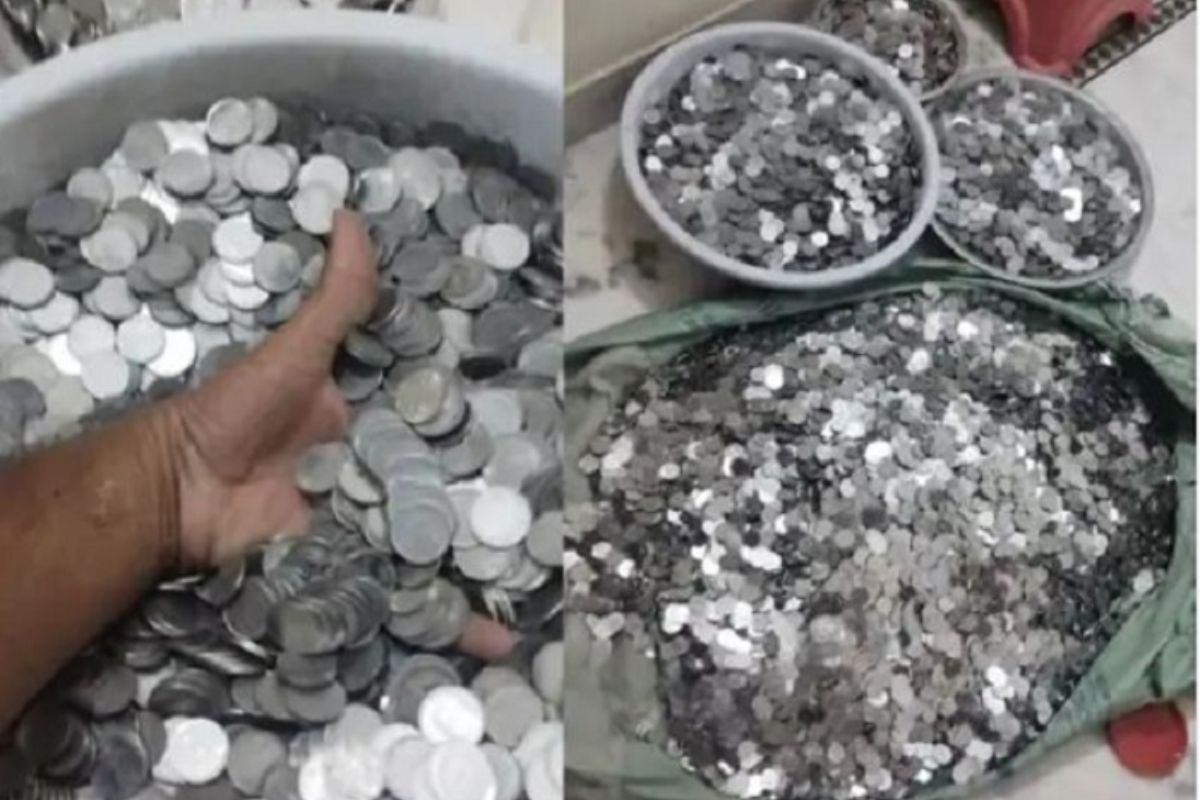 जयपुर: पत्नी ने मांगे गुजारे की रकम, 7 बोरियों में 55 हजार के सिक्के भरकर अदालत पहुंचा पति