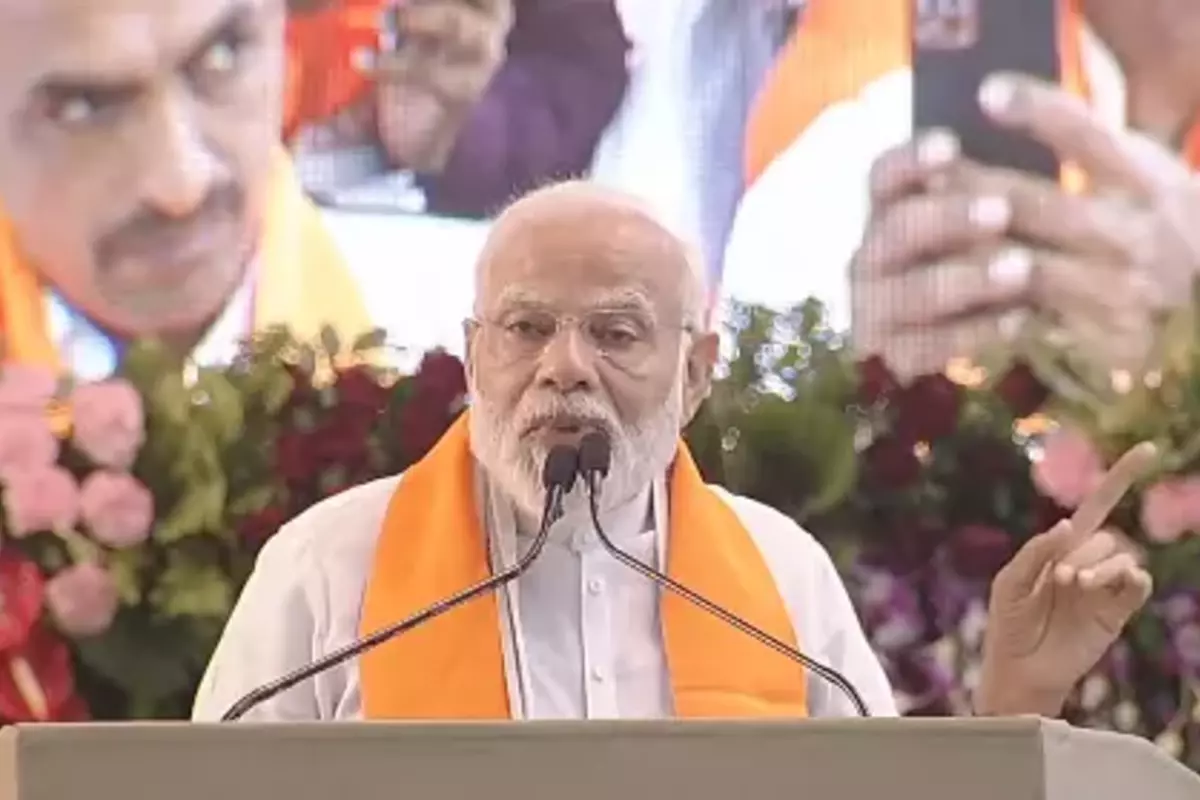 PM Modi in bhopal: प्रधानमंत्री ने पांच वंदे भारत ट्रेनों की दी सौगात, मेरा बूथ सबसे मजबूत कार्यक्रम को किया संबोधित