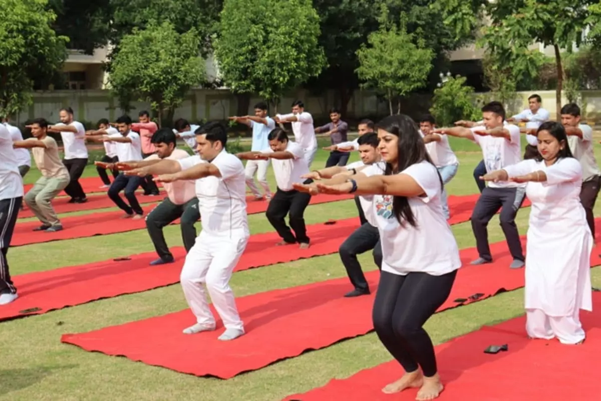 International Yoga Day 2023: इस बार क्या है योग दिवस की थीम ? भारत में कब से हुई शुरुआत, जानें सालों पुराना इतिहास