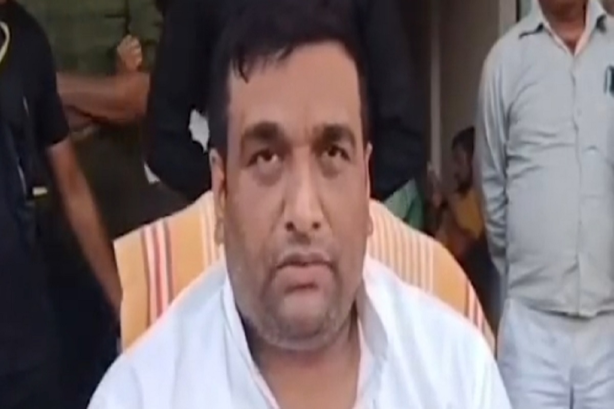 “पुलिस से कह दिया है, चोरों व बदमाशों का एनकाउंटर कर दो तभी ये सुधरेंगे”, भाजपा विधायक अनिल सिंह का वीडियो वायरल
