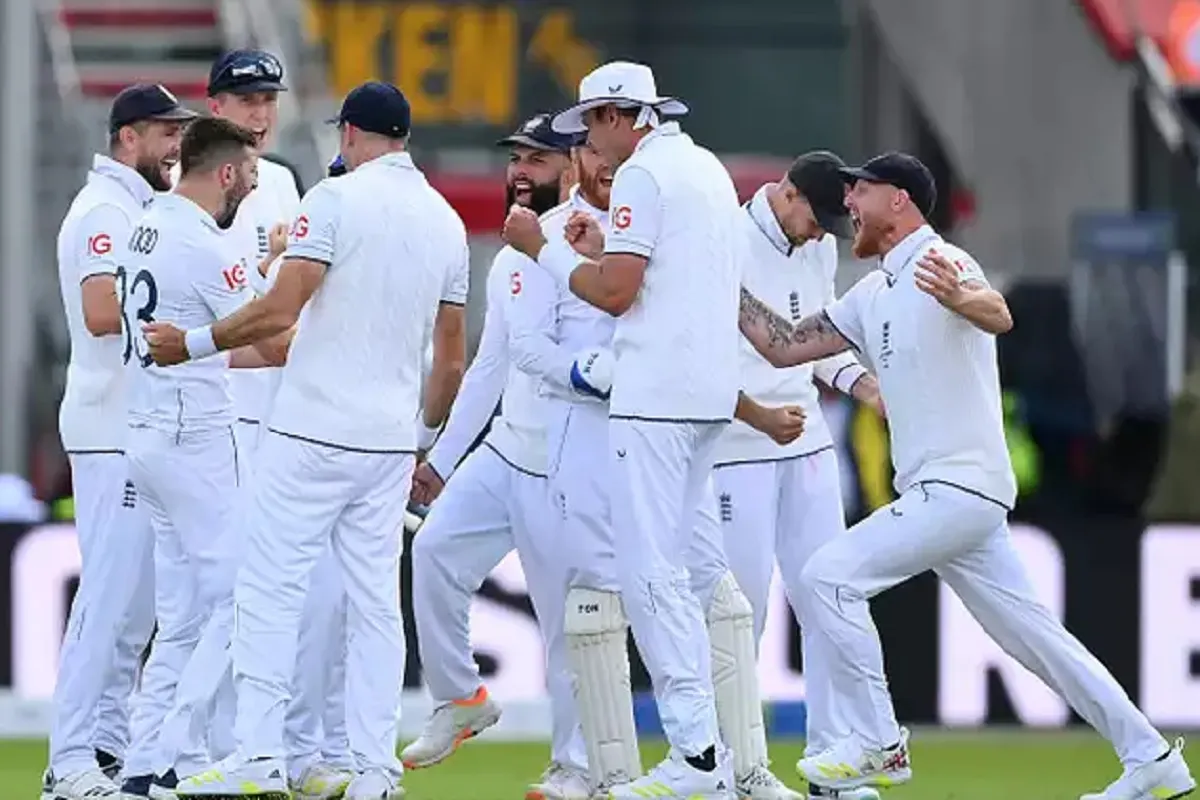 ENG vs AUS 4th Test: ऑस्ट्रेलिया ने पहली पारी में बनाए 317 रन, वोक्स ने झटके 5 विकेट, इंग्लैड को लगा दूसरा झटका