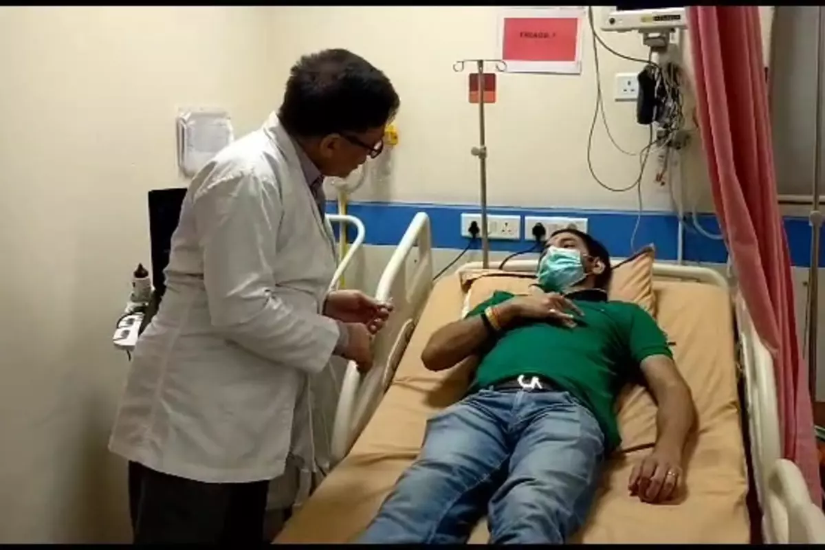 Bihar: तेजप्रताप यादव की अचानक बिगड़ी तबीयत, सीने में उठा दर्द, ICU में भर्ती