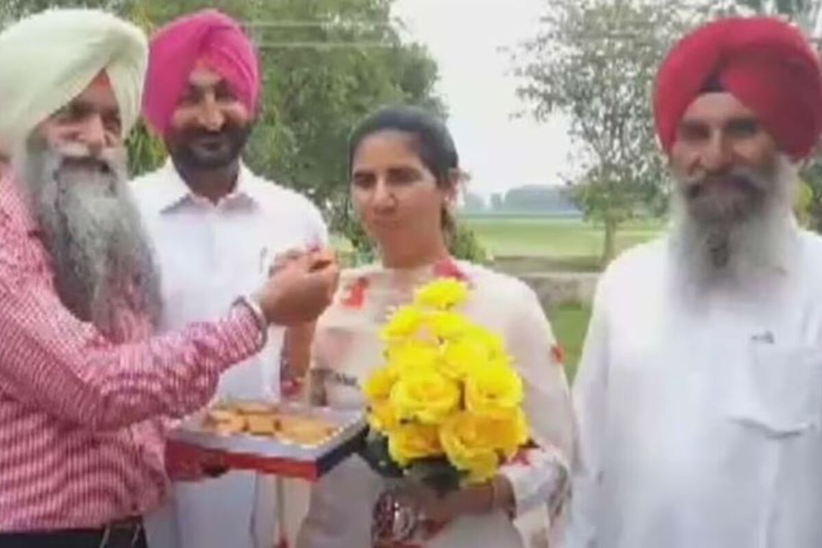 Harpreet Kaur: बिना कोचिंग किए फौजी की बेटी ने UPSC में लहराया परचम, बनेगी DFO अफसर