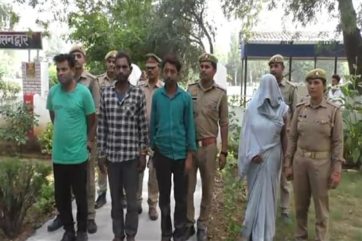 Jalaun News: पत्नी ने दोस्त के साथ मिलकर रची थी हत्या की साजिश, 8 लाख रुपये में शूटरों को दी थी पति की सुपारी, पुलिस ने चार को किया गिरफ्तार