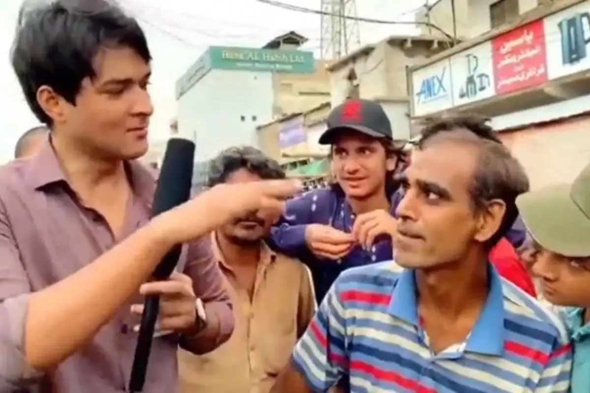 पाकिस्तानियों ने किया ‘गदर 2’ का रिव्यू, वीडियो वायरल- “सनी देओल से पानी की बाल्टी उठवाई जाए”
