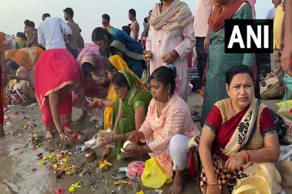 Hartalika Teej-2023: प्रयागराज में मनाई गई हरतालिका तीज, महिलाओं ने गंगास्नान के बाद की पूजा