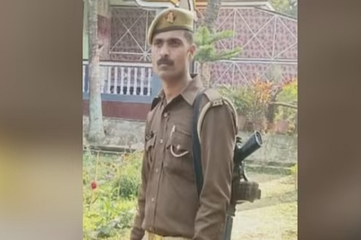 UP News: देवरिया में शराब तस्कर सिपाही को रौंद कर हुआ फरार, तलाश में जुटी पुलिस
