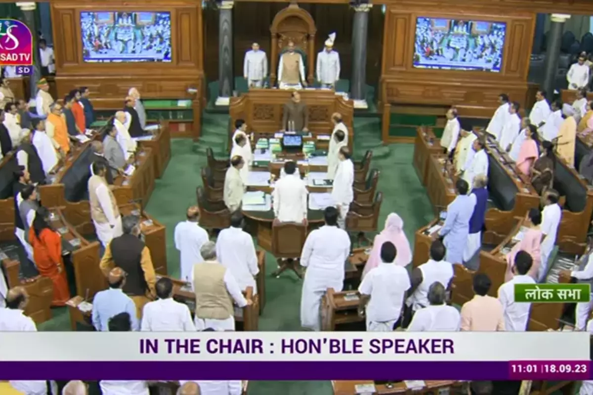 Parliament Special Session: मोदी कैबिनेट की बैठक में महिला आरक्षण बिल पर लग सकती है मुहर