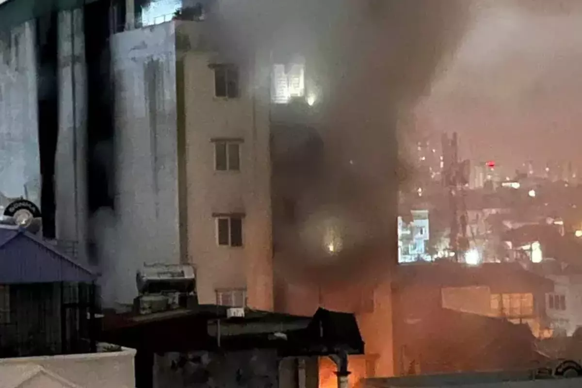 Vietnam Fire: 9 मंजिला इमारत में आग लगने से 50 लोगों की मौत, 54 लोग झुलसे, राहत-बचाव कार्य जारी