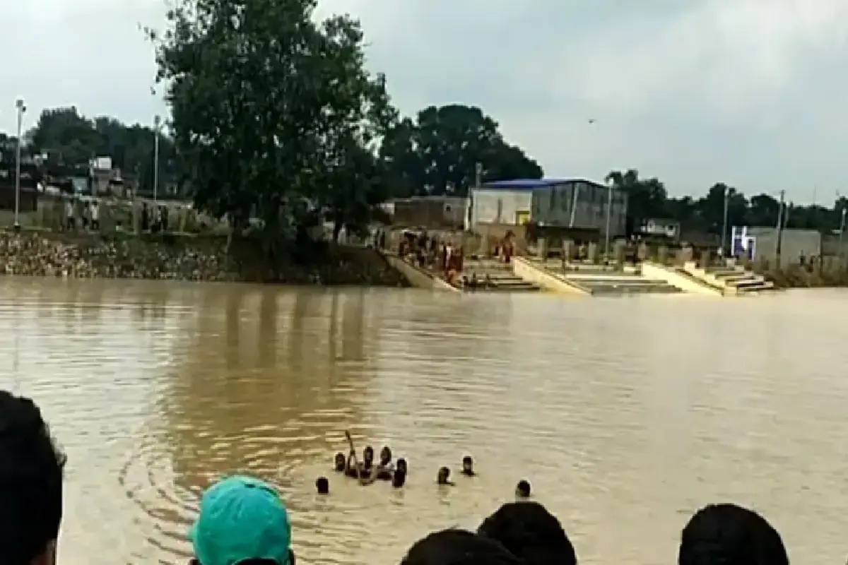 Jharkhand: गिरिडीह में तलाब में डूबने से चार बच्चियों की मौत, परिवार में मचा कोहराम