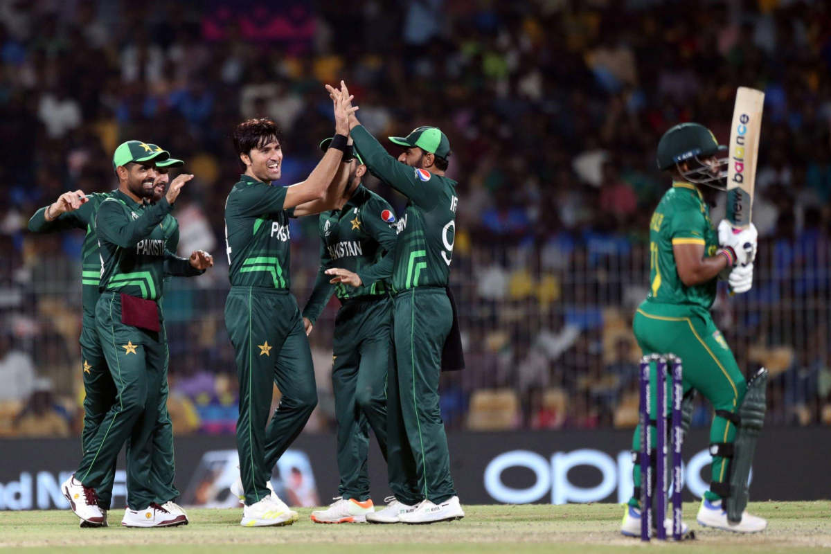 World Cup 2023: ICC ने पाकिस्तान को दिया बड़ा झटका, स्लो ओवर रेट के लिए लगाया भारी जुर्माना
