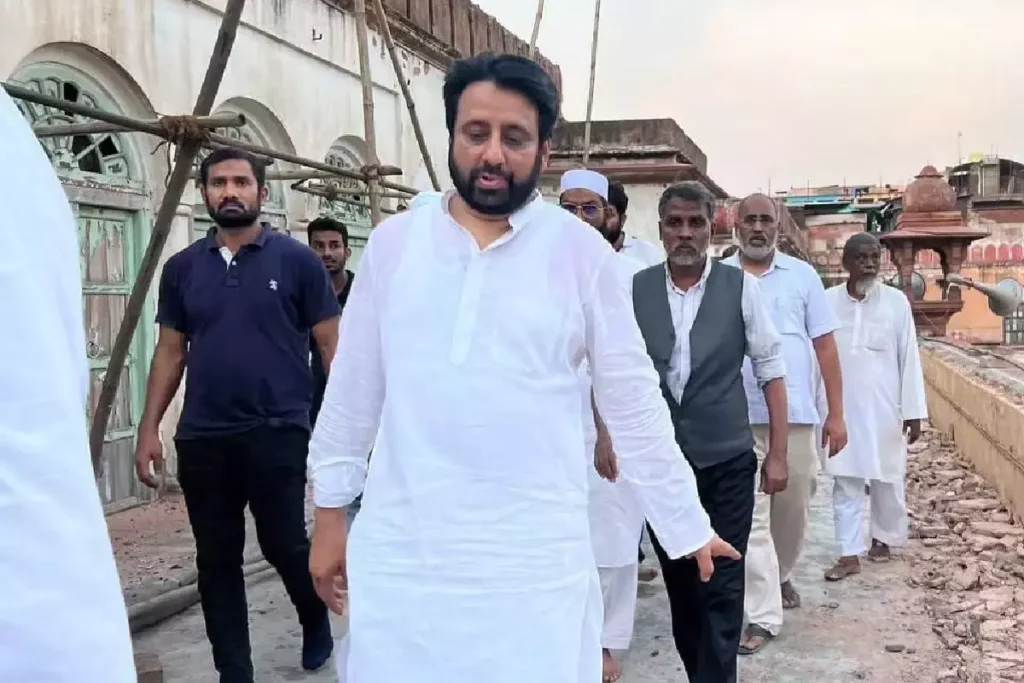 AAP विधायक के ठिकानों पर रेड