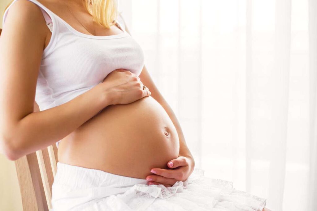 pregnant_8317877-m
