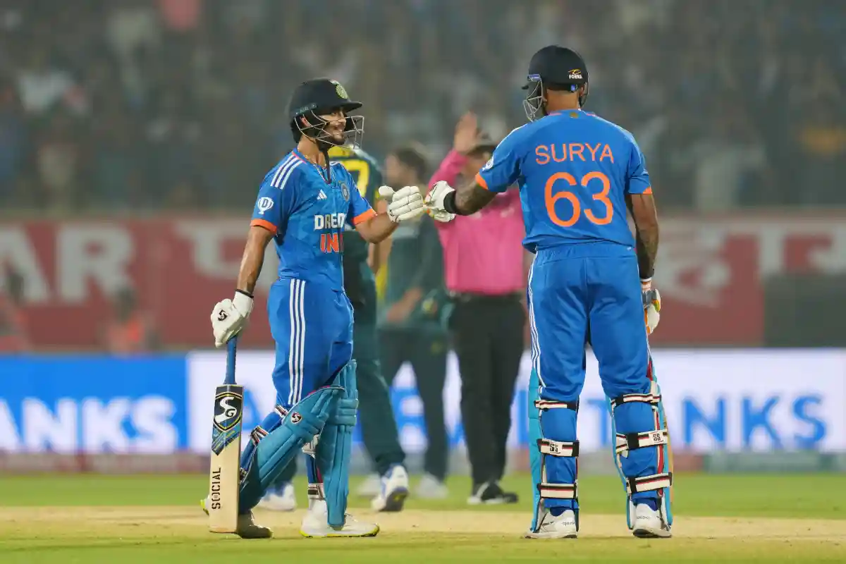 India vs Australia 1st T20: भारत ने रोमांचक मुकाबले में ऑस्ट्रेलिया को 2 विकेट से हराया, सूर्यकुमार का तूफानी अर्धशतक